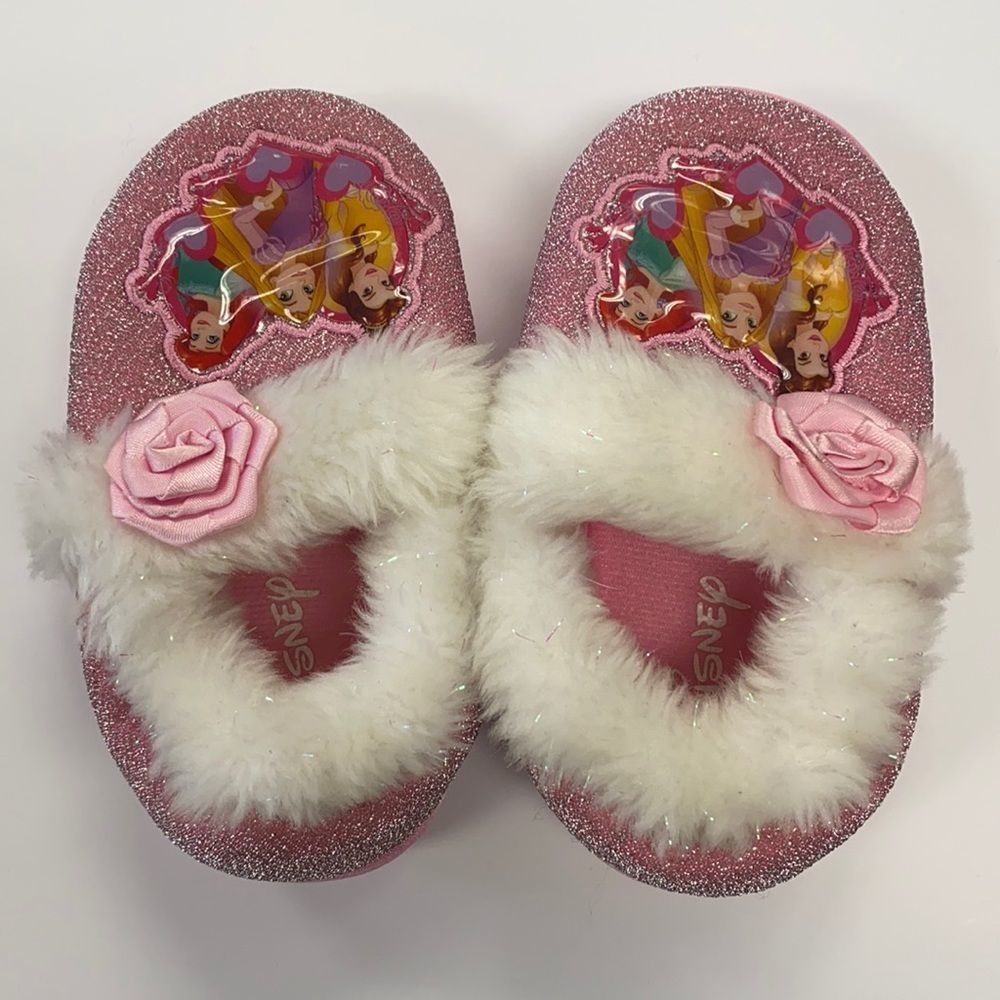 ☺️👸🏻😍😍Disney Princesses Toddler Slippers M-7-8